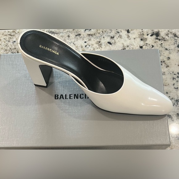BALENCIAGA 80 MM OPTIC WHITE HEELED MULES, CALF LEATHER, made Italy - Picture 4 of 16